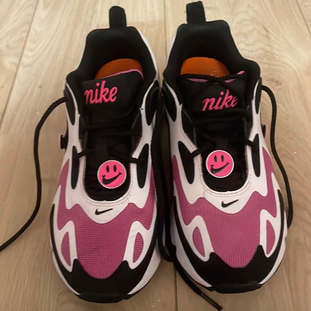 Air max 200 women's
